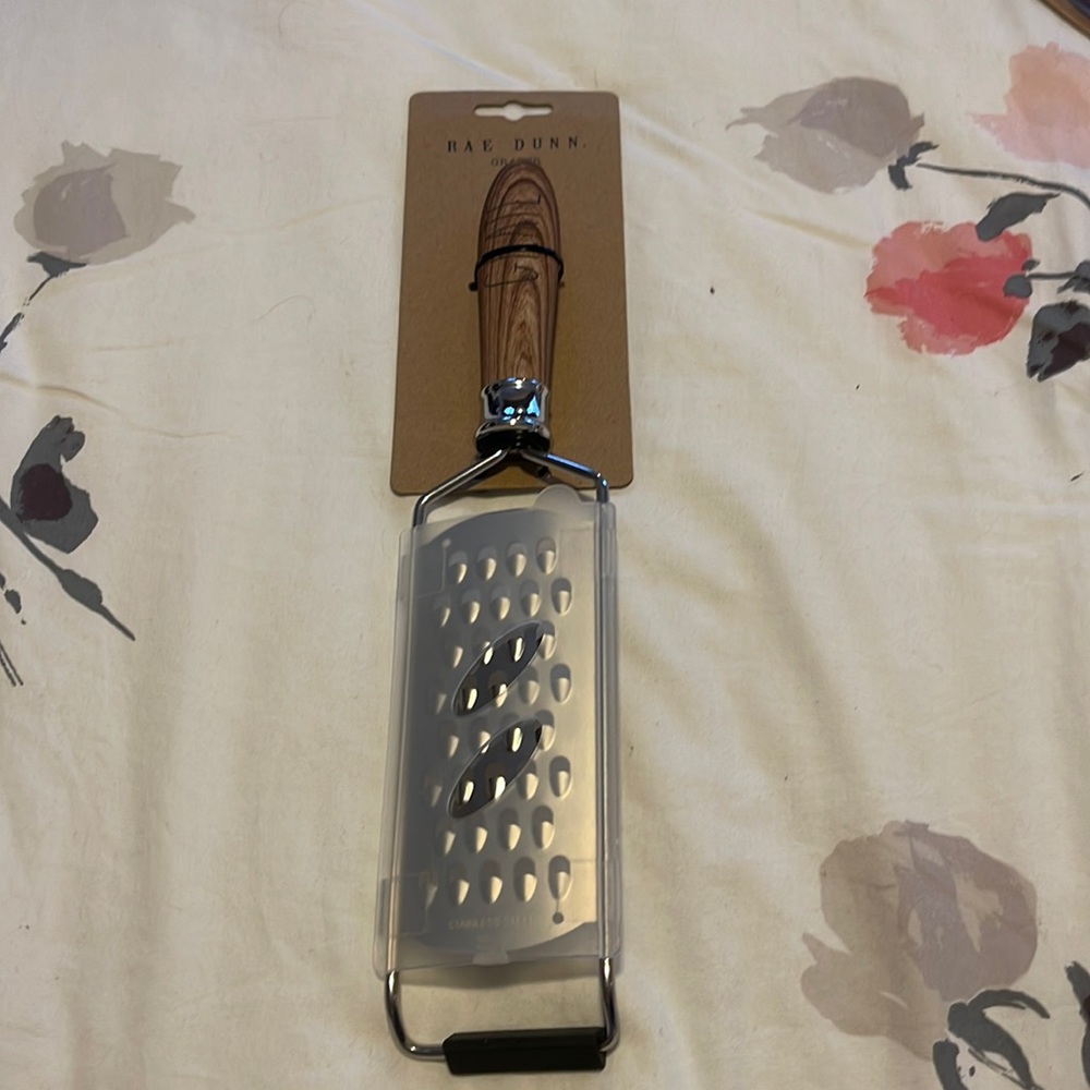 RAE DUNN GRATER